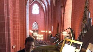 Regionalkantor Gregor Knop wird zum Auftakt der 16. Bachtage im Kreis Bergstraße in der Bensheimer Kirche St. Georg ein Konzert geben.