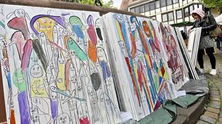 Nach zwei Jahren Corona-Pause kehrt die Kunstmeile in die Bensheimer Fußgängerzone zurück. Am Sonntag, 15. Mai, wird die Innenstadt zum Freiluftatelier, außerdem haben die Geschäfte geöffnet.