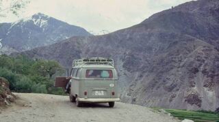 Mit dem Bulli fuhr die Familie auch zum Salangpass. Dort befand sich der damals höchste Autobahn-Tunnel der Welt.