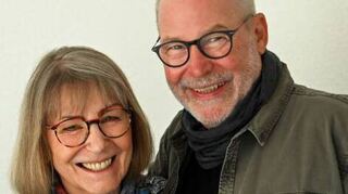Überall wurde der Bus bestaunt und bewundert. Bis auf wenige Ausnahmen erwies sich der VW Bulli als absolut verlässlich, erinnern sich Rosemarie und Michael Arzt heute.