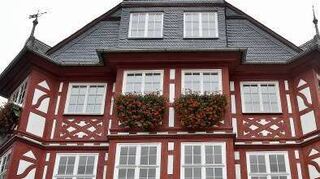 Ein bekanntes Fachwerkhaus im Kreis Bergstraße ist beispielsweise das Rathaus in Heppenheim.