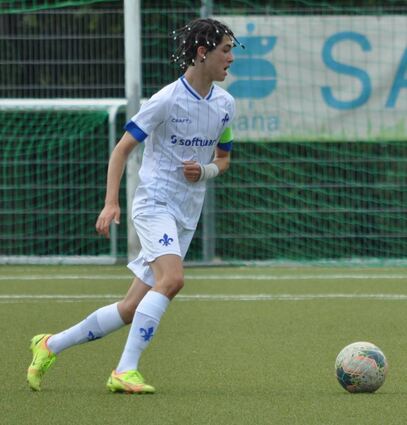 Der Gadernheimer Lenny Jung (15) freut sich auf die Herausforderungen mit dem SV Darmstadt 98 in der B-Junioren-Bundesliga.
