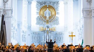 Ein imposantes Tongemälde ließen die Bamberger Symphoniker unter der Leitung von Jonathan Nott bei „Bruckner im Dom“ erklingen.