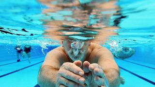 Durch das Wasser zu gleiten, ist für viele ein besonderes, schönes Gefühl.