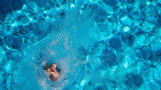 Einfach abtauchen und beim Schwimmen Stress und Sorgen vergessen.