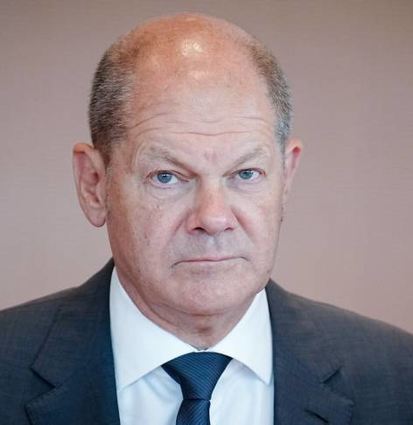 Olaf Scholz scuht mit Arbeitgebern und Gewerkschaften nach Lösungen.