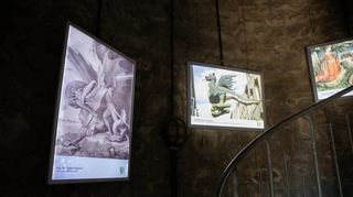 Die Drachenbilder im Inneren des Museums faszinierten viele Besucher.