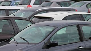 mid Groß-Gerau - Der Automarkt in Deutschland steckt weiter in ein er multiplen Krise.
