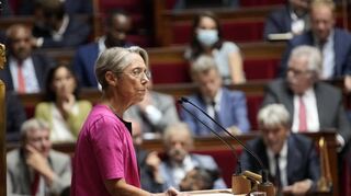 Élisabeth Borne, Premierministerin von Frankreich, hielt am Mittwoch ihre Regierungserklärung vor der Nationalversammlung.