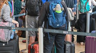 Wer seinen Urlaub im Ausland verbringt, sollte eine Krankenversicherung für Auslandreisen abschließen.