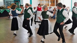Die Volkstanzgruppe des OWK Auerbach feierte am Samstag ihr 60-jähriges Bestehen.