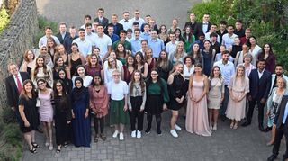 81 Abiturientinnen und Abiturienten erhielten an der Geschwister-Scholl-Schule jetzt ihre Abschlusszeugnisse.