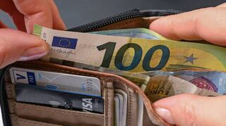 Die Inflation in Deutschland und Europa bleibt anhaltend hoch und schmälert die Kaufkraft – viele Menschen sind deshalb in großer Sorge.