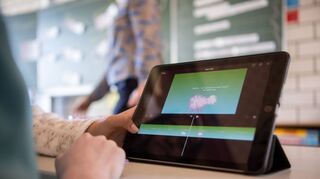 Der Schlüssel für die Lösung gesellschaftlicher Probleme – besonders in den Bereichen Ökologie und Ökonomie – liegt zunehmend in digitalen Innovationen. Darauf soll das neue Schulfach die Heranwachsenden vorbereiten.