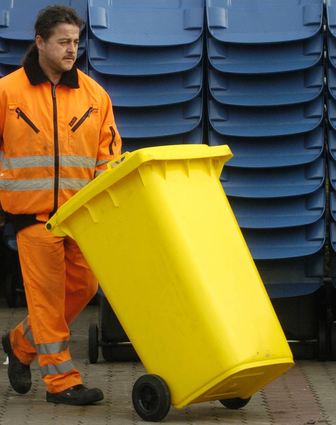 Der ZAKB wird keine gelben Tonnen einführen, um die gelben Säcke abzulösen. Wer sich privat eine Tonne kauft, hat keine Garantie, dass er sie auch dauerhaft nutzen kann.