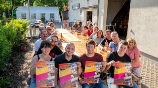 Die Kerweborsch und Kerwemädscher des Vereins zur Erhaltung der Zwingenberger Traditionskerb stellten dieser Tage das Programm für eine Kirchweih „in echt“ vor. Sie wird am dritten Augustwochenende gefeiert.