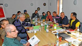 <p>Vertreter von Kletterverbänden, Organisationen, Vereinen und Reporter von Fachzeitschriften sind in Knoden zum Kletterforum zusammengekommen.</p>