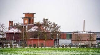 Bereit für den Winter: Die Kläranlage Heppenheim verfügt über ein eigenes Blockheizkraftwerk, das Wärme und Strom selbst erzeugt.
