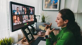 Videokonferenz am heimischen Schreibtisch: Das Pandemie-bedingte Homeoffice hat den Alltag von Millionen Menschen umgekrempelt.
