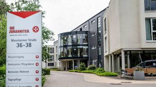 Senioren werden durch die aktuelle Hitzewelle besonders belastet. Im Johanniter-Haus sorgt eine Klimaanlage jetzt für etwas Abkühlung.