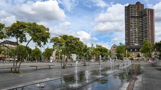Der Alte Messplatz in Mannheim. In Städten ist es oft wärmer als mitten in der Natur. Ein Grund: Es gibt sehr viel Asphalt und Beton.