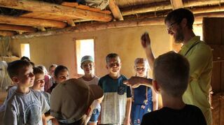 Die Ferienwoche in Lauresham, die nächste Woche in Lorsch beginnt, ermöglicht Kindern spannende Einblicke ins Mittelalter.