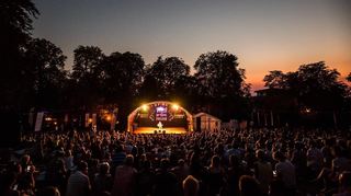 Das Stadtpark-Festival Vogel der Nacht setzt ab Dienstag wieder zu Höhenflügen in Bensheim an.