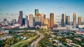 In Houston, der viertgrößten Stadt der USA, wird BAnane-Mitarbeiterin Lena drei Monate verbringen. Dort wird sie an einem weiteren Standort ihres dualen Partnerunternehmens arbeiten.