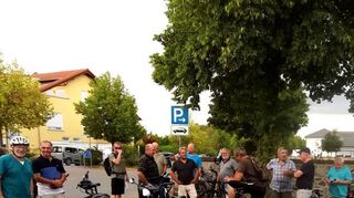Bei einer Radtour verschafften sich die Einhäuser Vogelschützer einen Überblick über den aktuellen Zustand der eigenen und gepachten Grundstücke, auf denen aktiv Naturschutz betrieben wird.