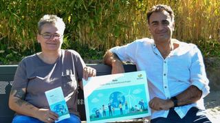 Die Stadt hat ein neues Umweltprojekt für Elter und Kinder initiiert. Unser Bild zeigt Stadtrat Adil Oyan und die zuständige Mitarbeiter Sabine Reiner.