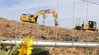 Nach und nach schreiten die Arbeiten voran. 2027 soll die Ortsumgehung von Mörlenbach (B 38 a) fertig sein. Gearbeitet wird aktuell in der Panoramastraße und im Bereich der Überwaldbahn bei Weiher.
