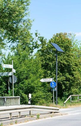 Der Wirtschaftsweg, der zwischen Zwingenberg und Rodau von der K 67 abzweigt und zur Klär- und zur Kompostierungsanlage führt, soll zur Einbahnstraße werden und für Schwerlastverkehr gesperrt werden. Eine Ausnahme bildet der landwirtschaftliche Verkehr, er soll ungehindert passieren können.