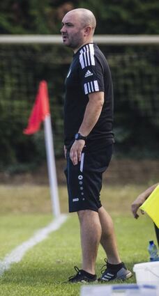 Enttäuscht von seiner Elf: Bürstadts Trainer David Vorreiter.