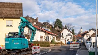 Lindenfelser Grundstückseigner müssen bisher für Straßensanierungen Beiträge zahlen. Diese Regelung könnte bald wegfallen: Die städtischen Gremien beraten über die stufenweise Abschaffung der Straßenbeiträge.
