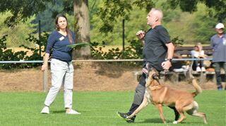 Eine Reihe von Übungen hatten die Schäferhunde und ihre Hundeführer bei zwei großen Qualifikationsprüfungen zu absolvieren. Die Einhäuser Teilnehmer konnten sich über schöne Erfolge freuen.