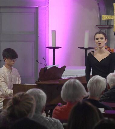 Emma Kindinger und Nils Hoppe begeisterten ihr Publikum beim Klassik-Abend zum Abschluss des Lindenfels-Festivals.