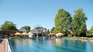 Nach einer trotz der angespannten Personalsituation positiven Saison wird das Jugenheimer Freibad nun winterfest gemacht.