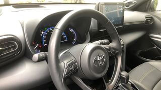 mid Groß-Gerau - Im Cockpit gibt es viel, aber gut verarbeiteten Kunststoff.
