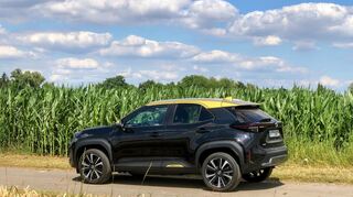 mid Groß-Gerau - Bei niedrigem Tempo lässt der Hybridantrieb den Benziner oft über weite Strecken ruhen, zwei bis drei Kilometer kann man sogar rein elektrisch fahren.