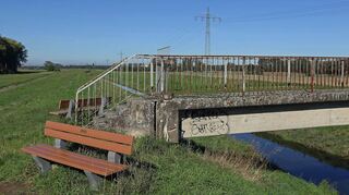 Einhausen will einen Ersatz für die marode Heldenbrücke notfalls auch alleine bezahlen. Der künftige Fußgänger- und Radfahrersteg soll dann aber weiter östlich auf Einhäuser Gemarkung stehen.