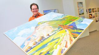 Der Maler Henrich Förster präsentiert zurzeit in der Galerie Krämer reloaded seine Bilder unter dem Titel „Ubbelohde und ich“.