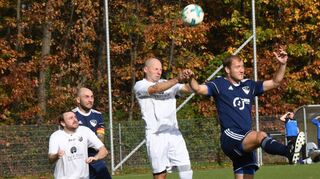 Gegen die SG Lautern verließ die zweite Mannschaft der Olympia Lorsch (in blau) das Feld als verdienter Sieger.