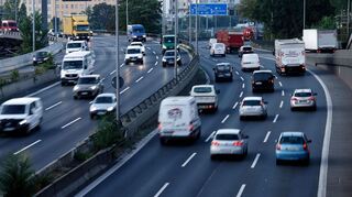 Tagesbaustellen sind nicht nur ein häufiges Ärgernis auf der Autobahn, sie können auch schwere Unfälle auslösen. Das könnte sich mit dem neuen Informationssystem C-ITS nun ändern.