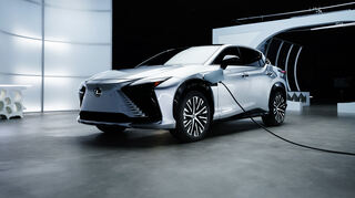 mid Groß-Gerau - Die Toyota Luxusmarke Lexus ist wieder offizieller Automobilpartner der Marvel Studios. Am 9. November 2022 startet der Actionfilm Black Panther: Wakanda Forever in den Kinos.