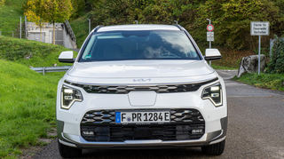 mid Groß-Gerau - Voll LED Scheinwerfer im neuen "Tiger-Gesicht" des Niro EV.