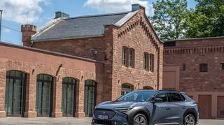 mid Groß-Gerau - Das erste Elektroauto der Allradmarke in Europa steht ab sofort bei den Subaru Händlern. Das zu Preisen ab 57.490 Euro erhältliche SUV-Modell kombiniert alltagstaugliche Reichweiten mit einer hochwertigen Ausstattung, so der Hersteller.