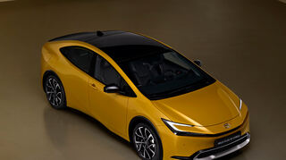 mid Groß-Gerau - 22 Millimeter breiter: der neue Toyota Prius.