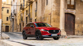 mid Groß-Gerau - Das klassische Mazda Rot passt super zum CX-30.