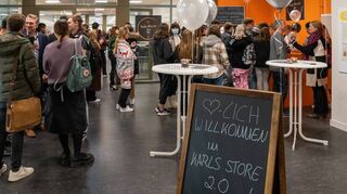 Der neue „Karls Store 2.0“, ein von Schülern geführtes Café an der Karl-Kübel-Schule, wurde am Dienstag offiziell im Neubau der Schule eröffnet.