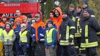 Die Mitglieder der Lindenfelser Kinder- und Jugendfeuerwehren sammelten Müll ein.
